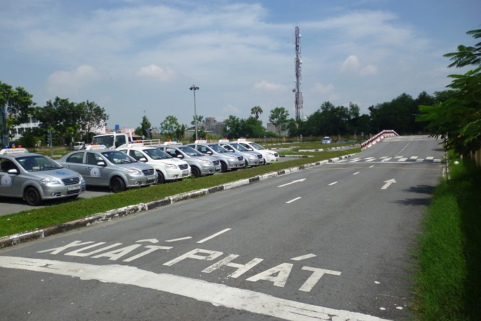 học lái xe ô tô hạng B2 - sân tập lái